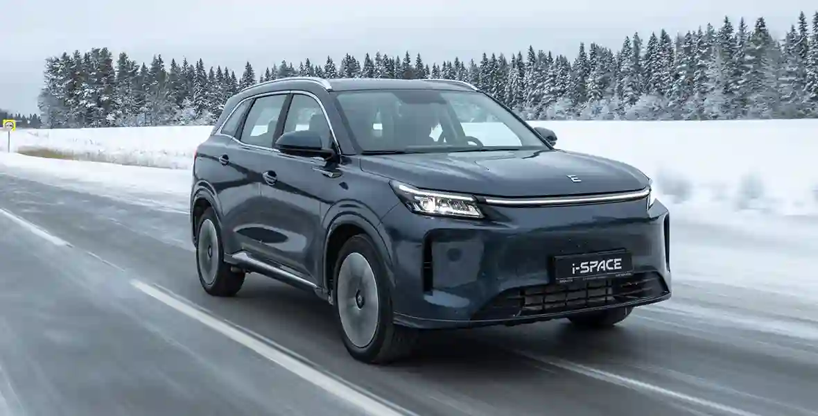 Новость EVOLUTE (EVOLUTE объявляет о старте продаж полноприводной версии гибридного кроссовера i‑SPACE)